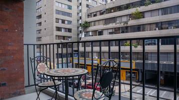 3 bedrooms, Internet