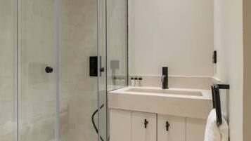 Apartment | 1 bedroom, Internet