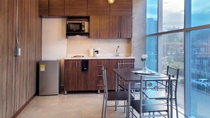 House | Exterior - w Bright & Stylish 2BR in Laureles (Medellín)