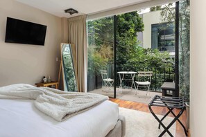 4 bedrooms