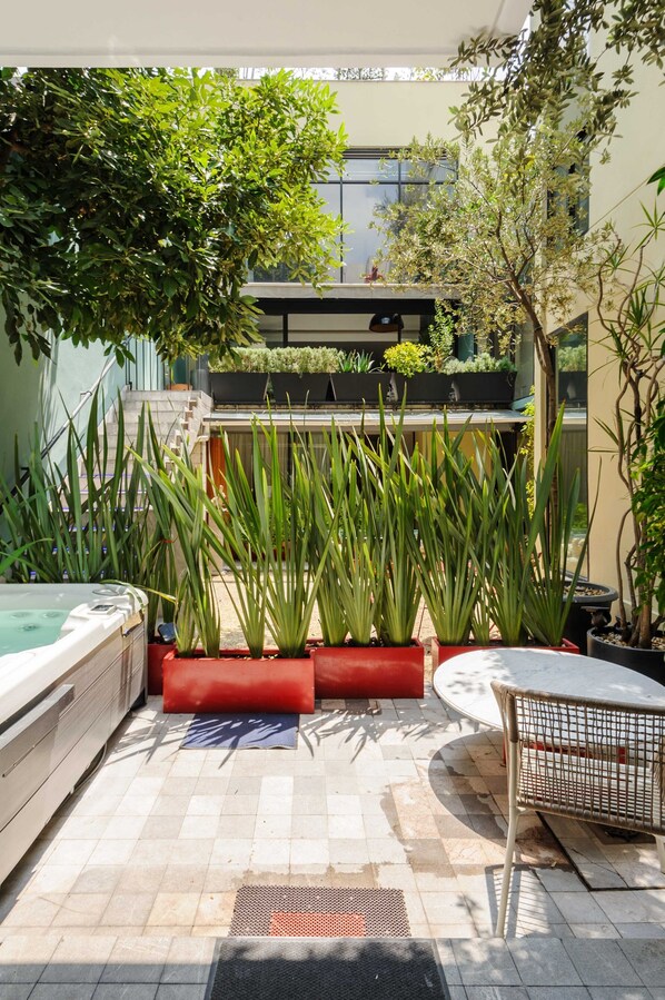 4 عدّة غرف نوم