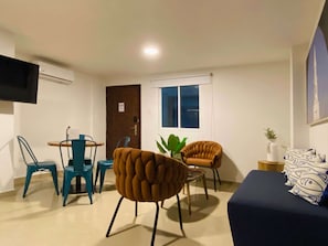 House | 2 bedrooms, Internet - w Breathtaking 2BR w AC in Cartagena (Cartagena)