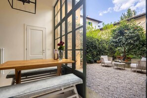 شقة | 2 عدّة غرف نوم وخدمة الإنترنت