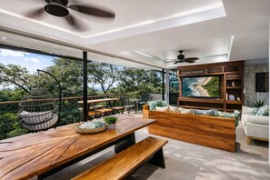 تلفزيون ذكي، مكتب