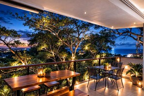 تناول الطعام بالخارج