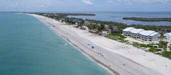 Captiva Stunning Beachfront Residence