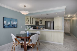 Dining - Captiva Stunning Beachfront Residence (Captiva)