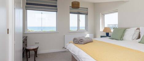 3 bedrooms, iron/ironing board, travel cot, WiFi