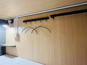 Capsule - Ogikubo Tombo hotel (Tokyo)