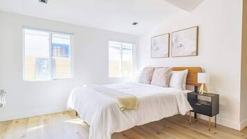 3 bedrooms, WiFi, bed sheets