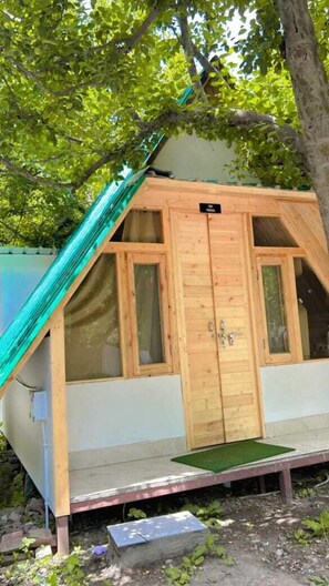 Front of property - Nine Apple Resort Dharali Harsil (Bhatwari)