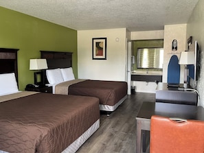 Kahden hengen huone, tupakointi kielletty | Työpöytä, pimennysverhot, silitysrauta/-lauta, ilmainen Wi-Fi