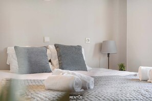 2 chambres, bureau, Wi-Fi, draps fournis