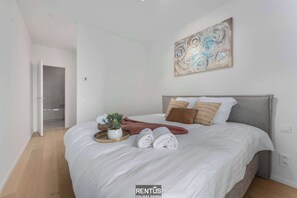 3 habitaciones, escritorio, wifi y ropa de cama 