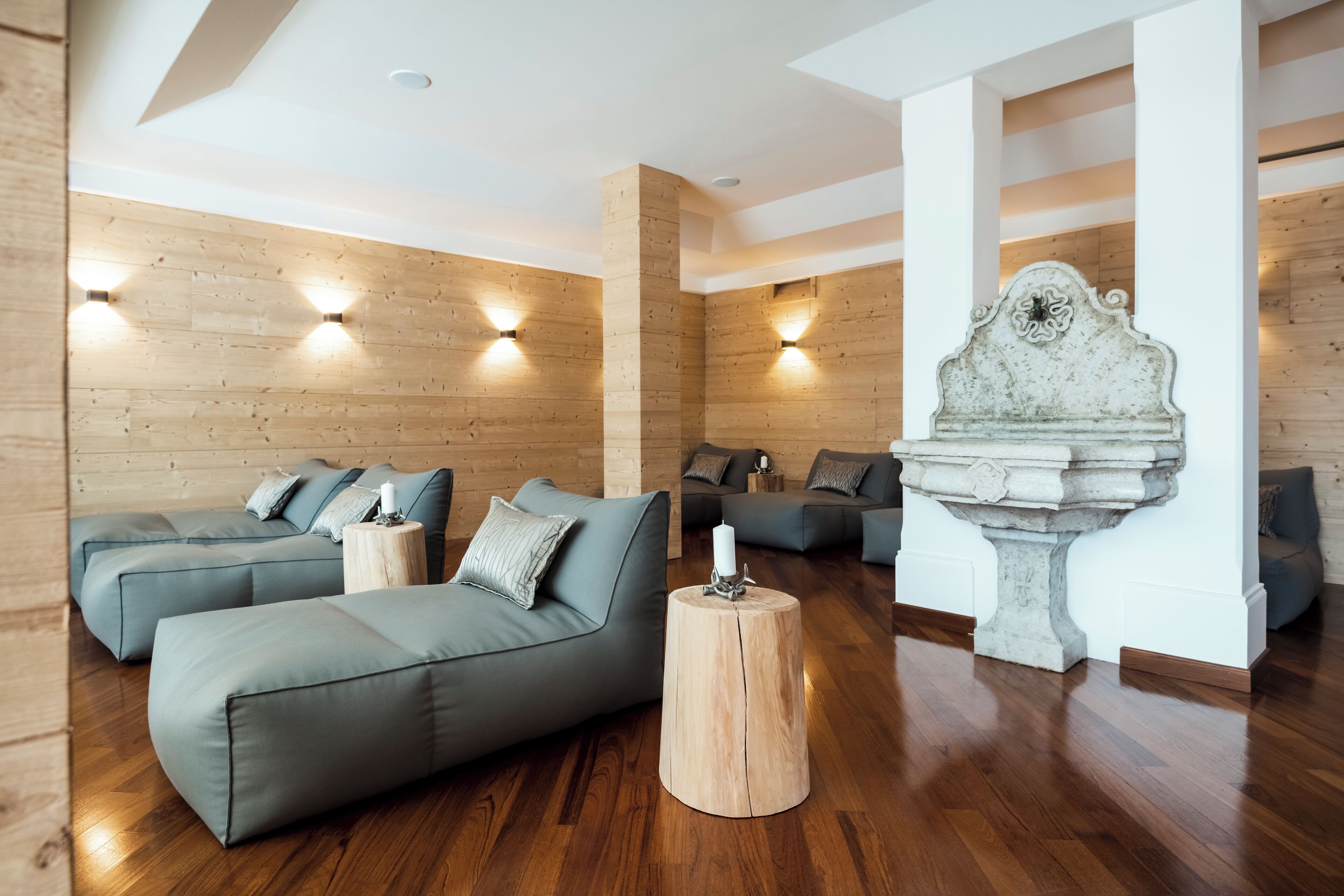 Sauna, hot tub, steam room, massages