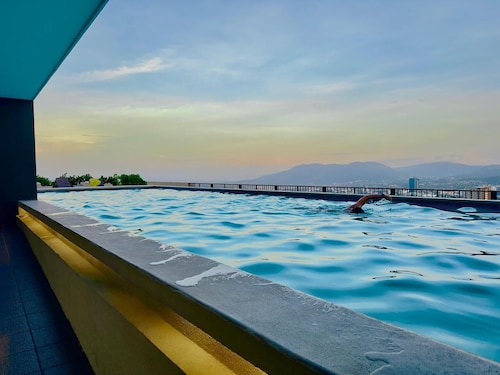 Apartment With Pool In Colonia Escalon.