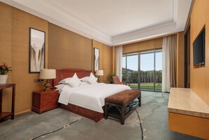 Grand Suite, Balcony, Lake View