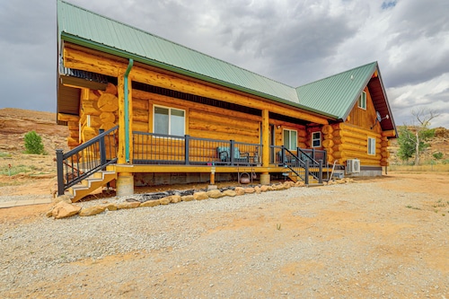 Explore Uintah Basin: 'Rustic Cliff Ranch A' Cabin