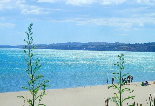 Casa Libezia: A welcoming apartment located right on the beach, with Free WI-FI.