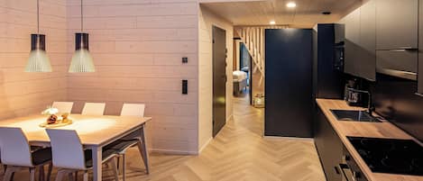 Villa, 2 chambres, sauna (loft) | Lit de bébé portatif, accÚs au Wi-Fi (inclus), literie fournie