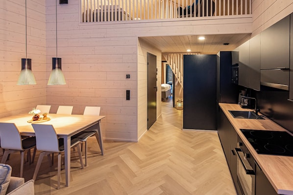Villa, 2 chambres, sauna (loft) | Lit de bébé portatif, accÚs au Wi-Fi (inclus), literie fournie
