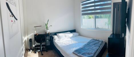 1 chambre, fer et planche à repasser, Wi-Fi