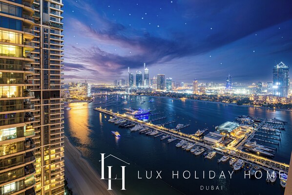 Exterior - LUX The Marina Vista Beachfront Suite 5 (Dubai)