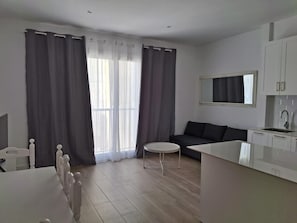 Fernseher