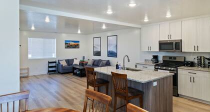 3BR Basecamp~Trails~Propane Grill & Pet Friendly