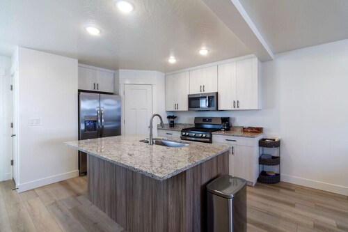 New 3BR Home|Trails Nearby|Pet Friendly|BBQ Grill