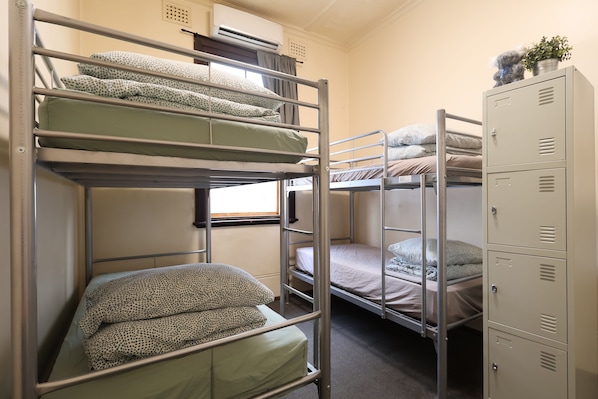 4 Bed Mixed Dorm | Free WiFi