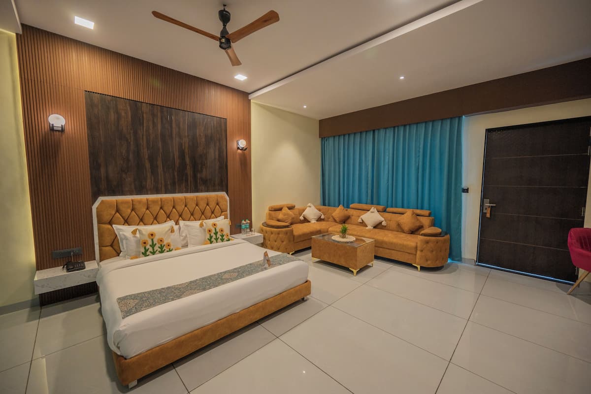 Deluxe Room, 1 Katil Kelamin (Double), Pool View | Seterika/papan seterika, Wi-fi percuma