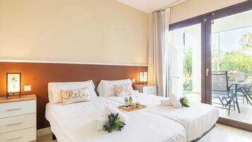 Family Apartment, Multiple Bedrooms, Mountainside (Mijas Golf 1-Bedr, Terrace & shared) | 1 bedroom, laptop workspace, free WiFi, bed sheets