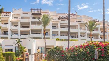 Appartement Familial, 1 chambre, four à micro-ondes (Mijas Golf 1-Bedr, Terrace & shared) | Extérieur
