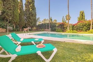 Seasonal outdoor pool