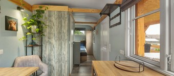 Casa de vacaciones 'Tiny House' con terraza privada, Wi-Fi y aire acondicionado