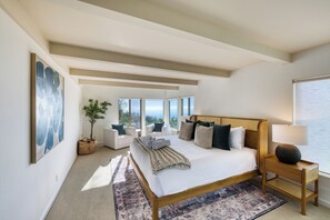 3 quartos, berço de viagem, Wi-Fi de cortesia, roupa de cama