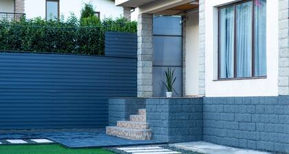 Brand-New 2BR House w/Garden