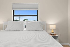 3 bedrooms, iron/ironing board, travel crib, free WiFi