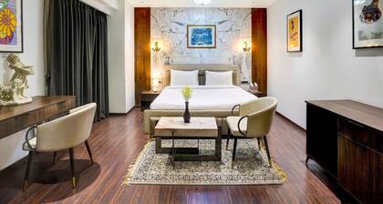 Palette Magarpatta City