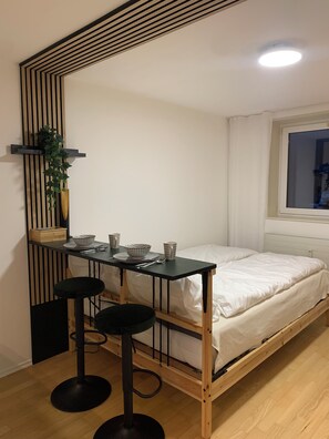 2 Schlafzimmer, Schreibtisch, WLAN, Bettwäsche