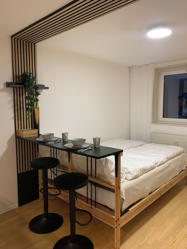 2 quartos, escrivaninha, Wi-Fi, roupa de cama