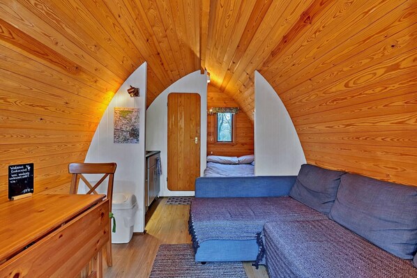 1 bedroom, free WiFi - Glamping Pod in Bury St Edmunds Woodland (Bury St Edmunds)