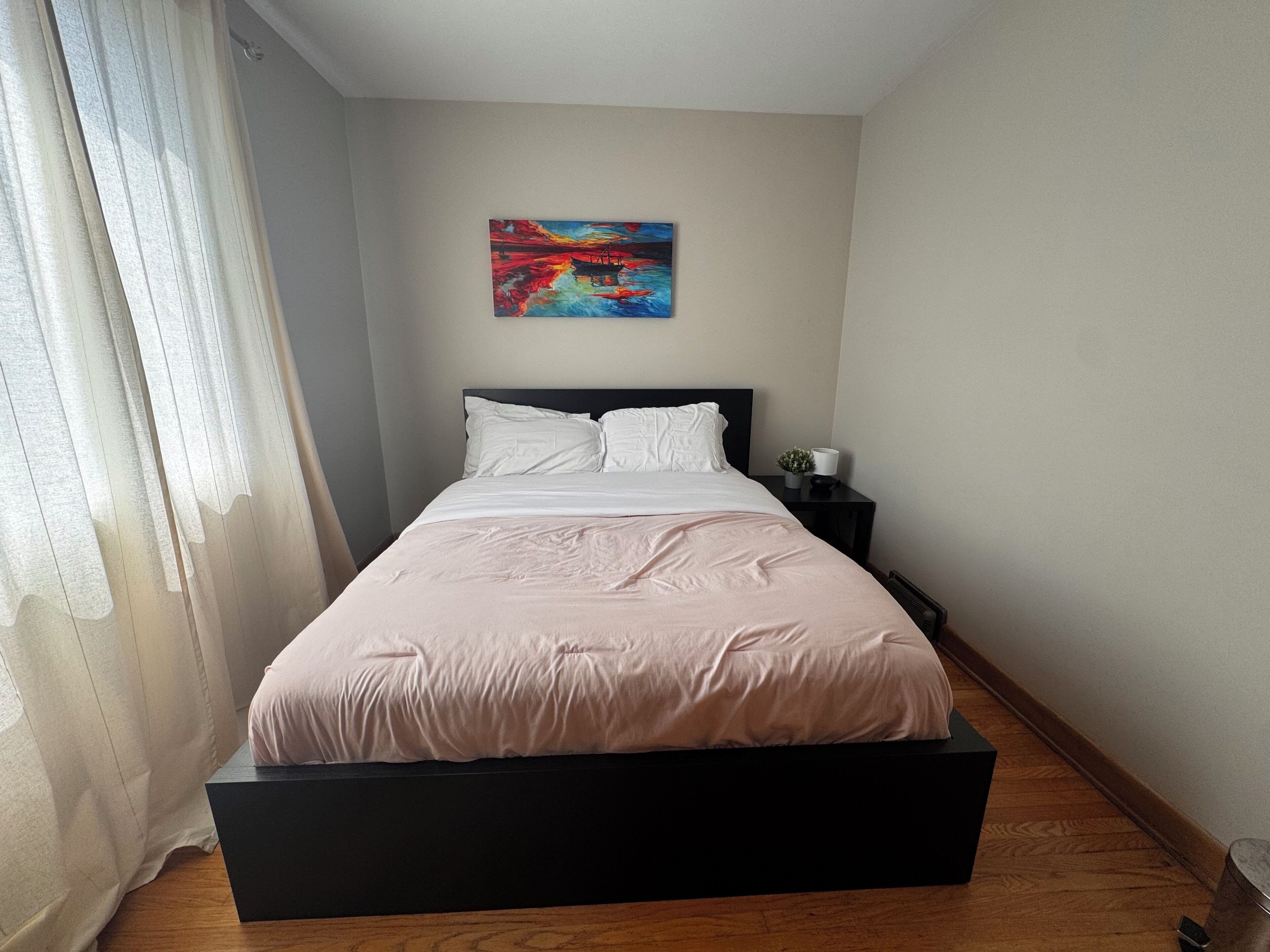 2 habitaciones, tabla de planchar con plancha y wifi gratis 