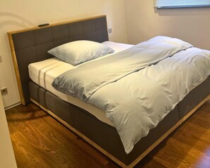 Apartamento | 2 quartos, individualmente mobiliados