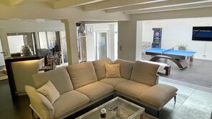 Apartment | Living room
