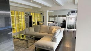 Apartment | Living room