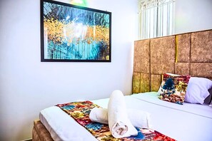 1 bedroom, iron/ironing board, WiFi, bed sheets - Bahari Moja, 1-bedroom apartment in Mombasa Nyali with AC and Swimming pool (Mombasa)
