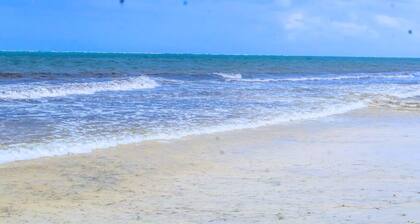 Bahari Moja, 1-bedroom apartment in Mombasa Nyali with AC and Swimming pool