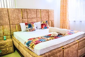 1 chambre, fer et planche à repasser, Wi-Fi, draps fournis